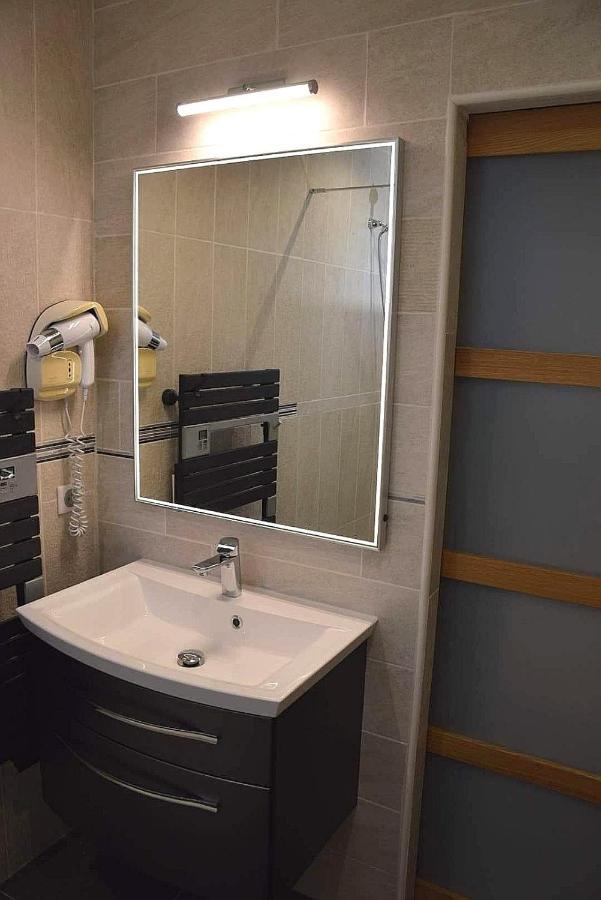 Logis Hotel Restaurant Spa Les Balcons De L'Esperance Limeuil Buitenkant foto